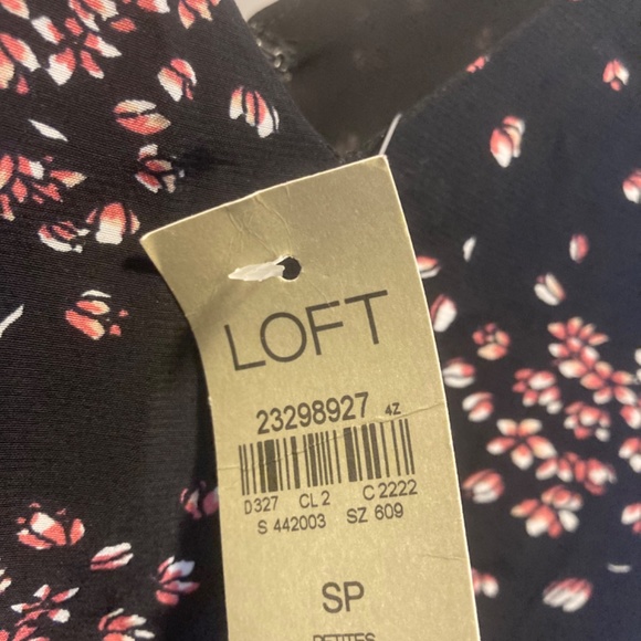 Loft jumpsuit - Picture 2 of 5